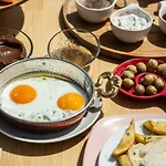 Bed and breakfast Kara Kedi Çıralı