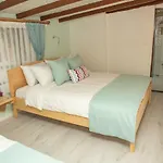 Bed and breakfast Kara Kedi 4*