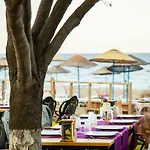 Kara Kedi Bed and breakfast Çıralı