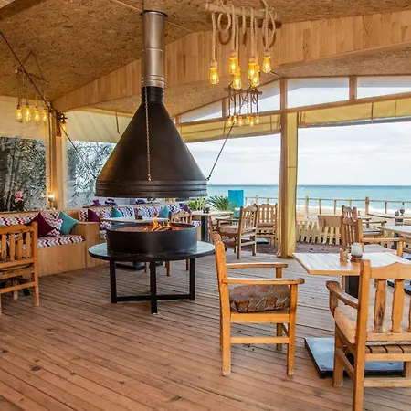 Kara Kedi Bed & Breakfast