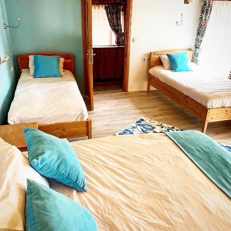 Kara Kedi B&B