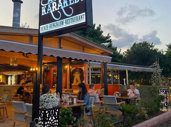 Kara Kedi فندق مبيت وإفطار